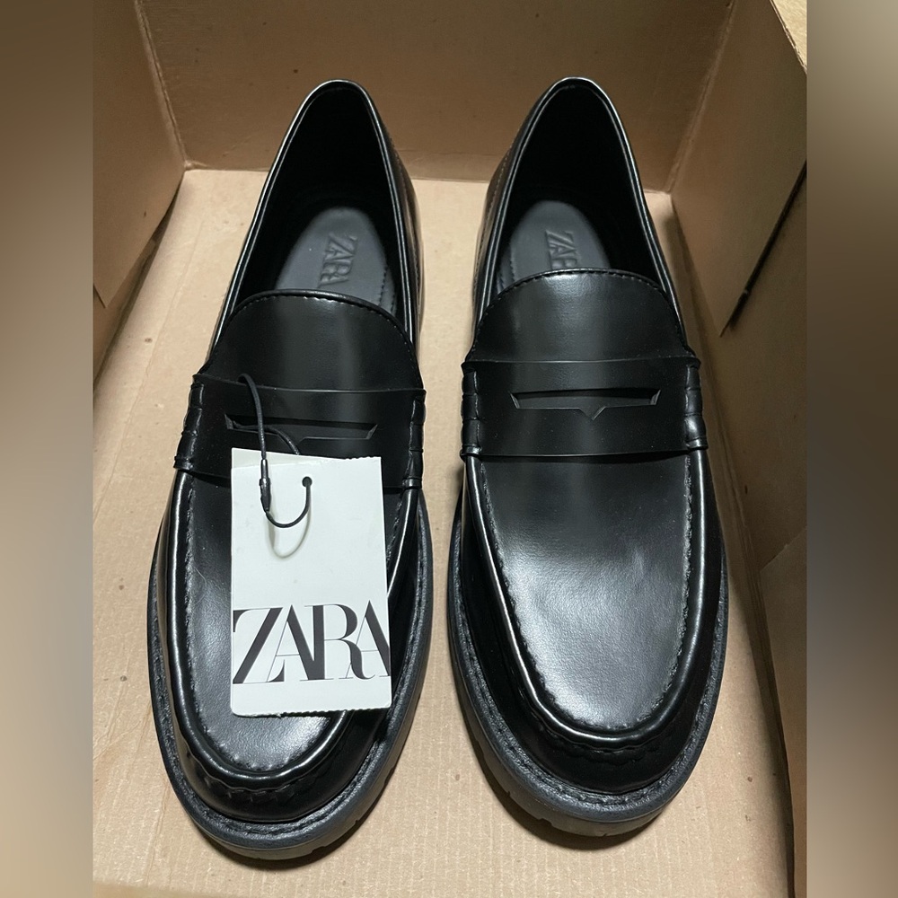 Zara semi chunky loafers